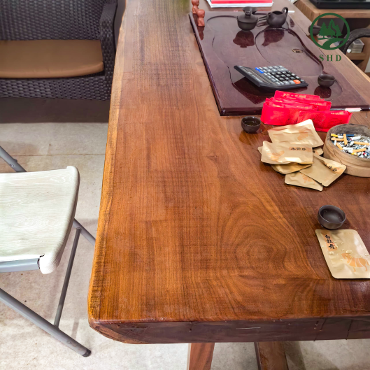 African Teak (10) African Teak (10)