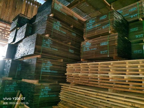 Wenge Wood (10) Wenge Wood (10)
