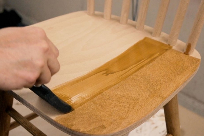 Can You Paint Old Teak Wood with Bright Colors