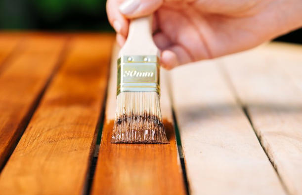 What Oil To Use on Teak Wood