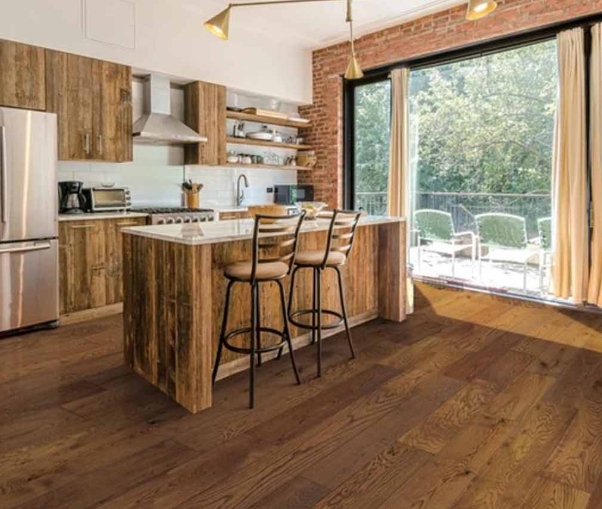 What Factors Affect Wholesale Hardwood Lumber Prices?