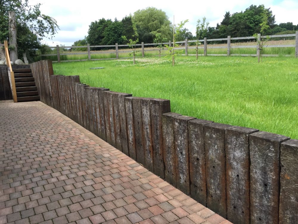 Top 10 Benefits of Using Azobe Logs for Outdoor Construction Projects