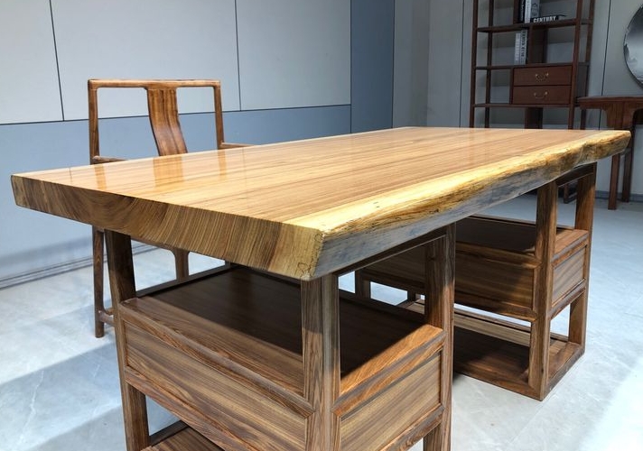 What Finishes Work Best on A Beli Wood Table