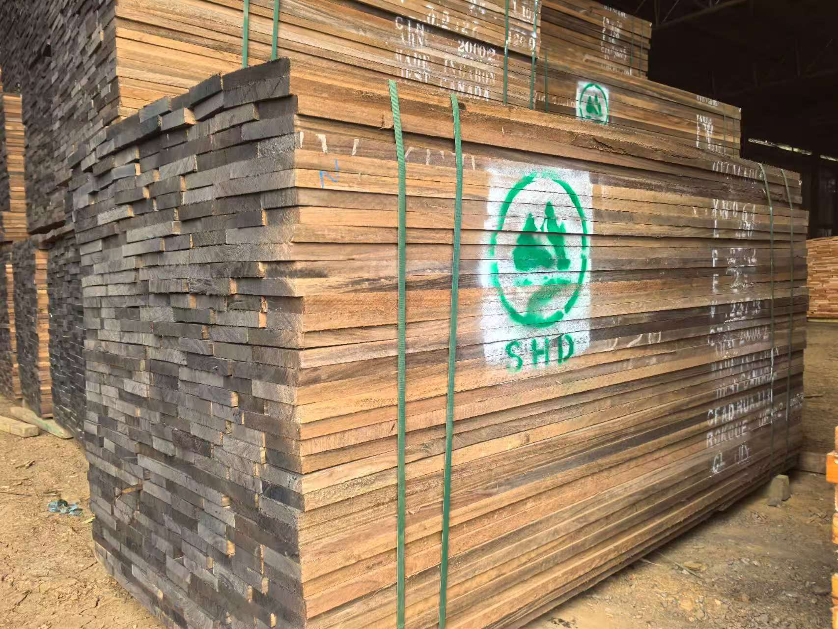 Ovangkol: An African Hardwood Quietly Favored by the European Market for Years — Why Is It Worth Your Attention?