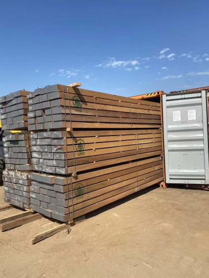 IROKO WOOD (3)